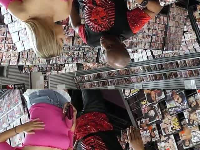 Carolina Sweets Gives Full Service To A Big Black Cock -