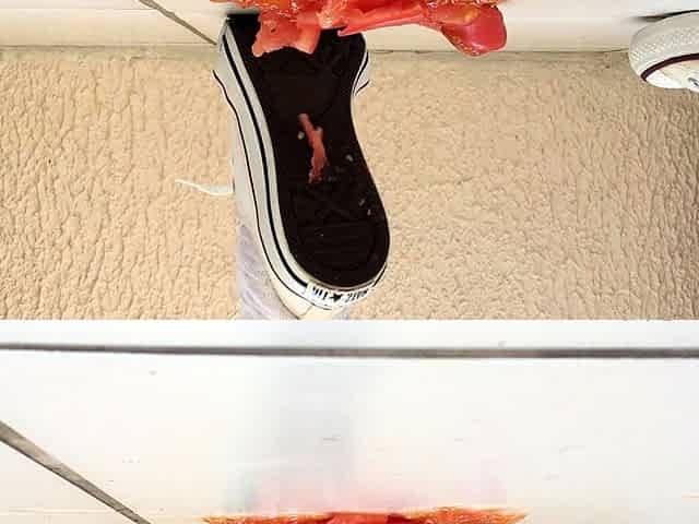 Redheaded sexbomb in foot fetish masturbation