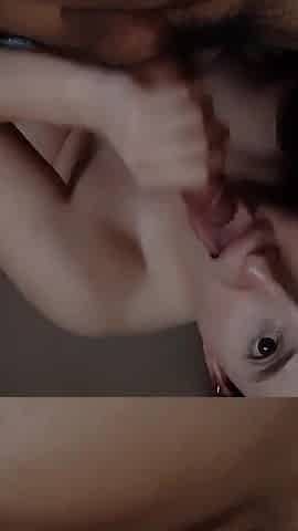 I Made a Blowjob to My Tinder Date Until I Left Him Without Cum