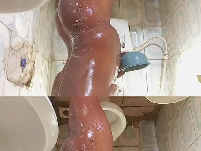Bath and Fuck Hard While My Parents Where Away