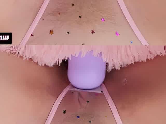 Amber Moore Cant Stop Her Cunt From Creaming All Over Thick Shaft