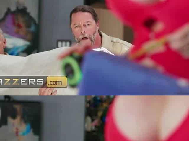 BRAZZERS - Slutty Blond Sabrina Sabrok Satisfies Her Raunchy Wishes With The Hawt Mover's Large Dong