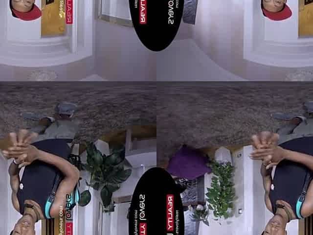 RealityLovers - Ebony on Blond VR