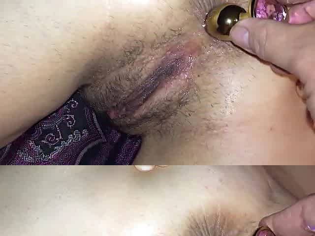 Inserting Anal-plug in constricted Older mother I'd like to fuck butt