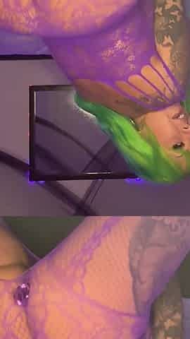 Butt Plug Twerking!