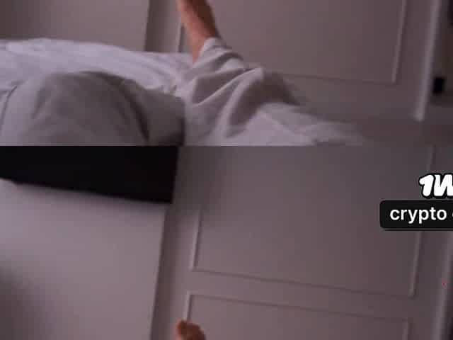 Hot towheaded cheating wifey woke up polishing her naked