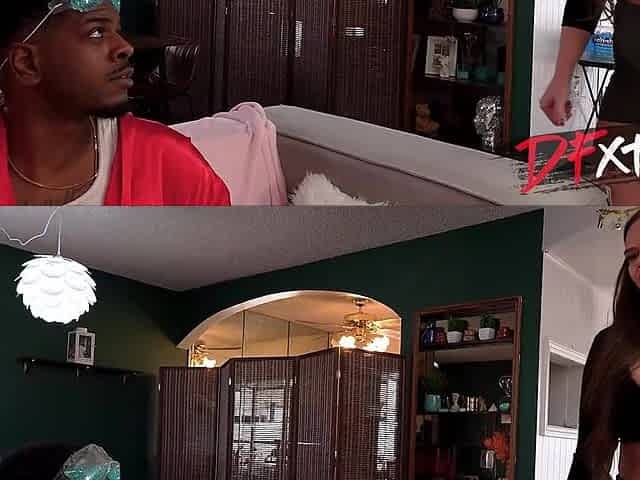 Stacked Nutjob Makes Giant Cocked Ex Feel More excellent wt Her Vagina - Cece Mecta - DFXtra