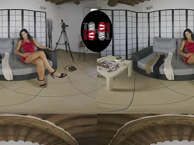Teasing Queen Bianca Blance Tries On Her Pantyhose And Shows Her Amazing Body In VR - VRFootFetish