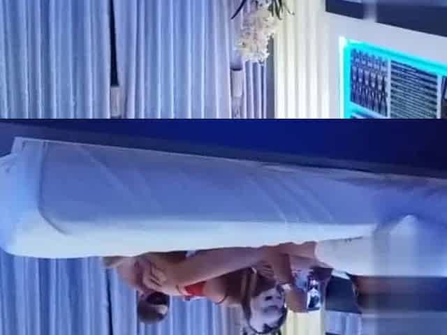 Surprise for his girl