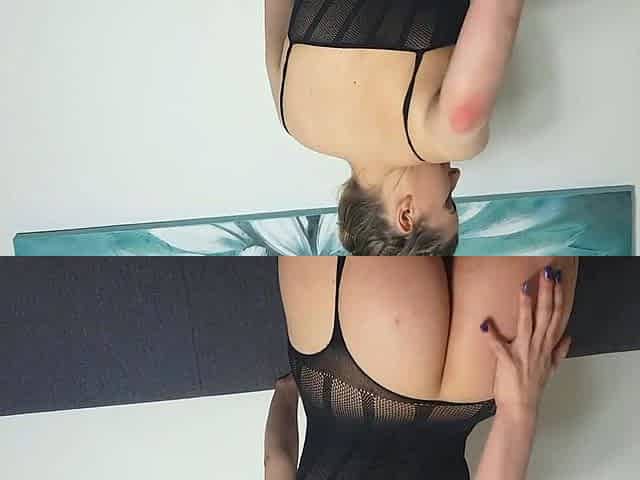 Cute Blonde Masturbates on Webcam with Toy