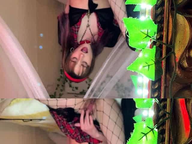 Amateur super hot brunette masturbating 1 mp4