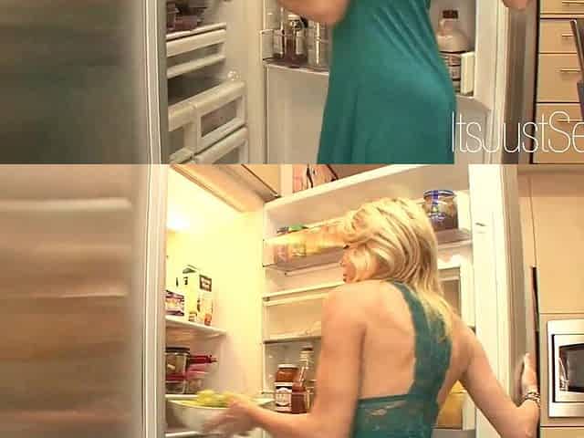 Alexa Styles Catches Delilah Blue in the Shower