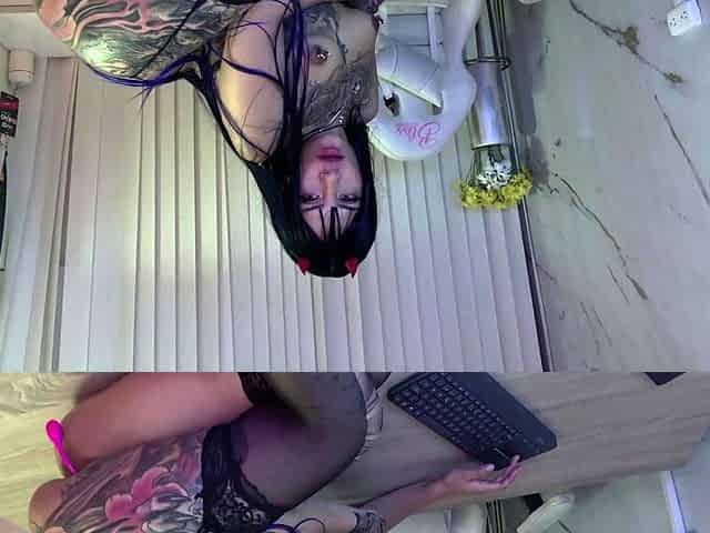 amateur vip ass masturbating on live webcam
