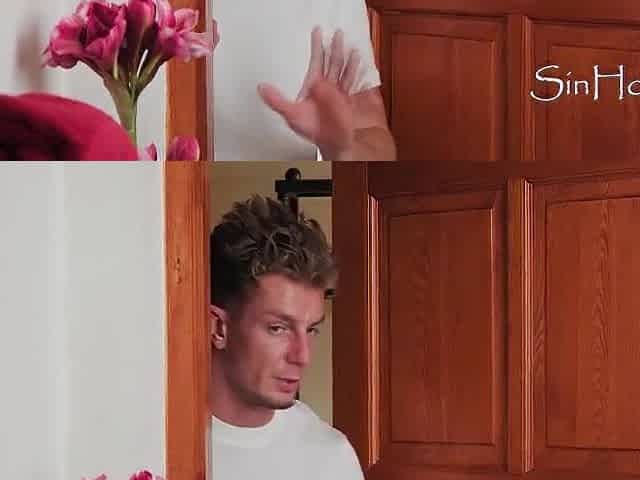 Voloptuous mother I'd like to fuck Gives Me Her Butt In The Shower