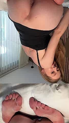 breathtaking cutie showing off her flawless hawt feet and no pants ????