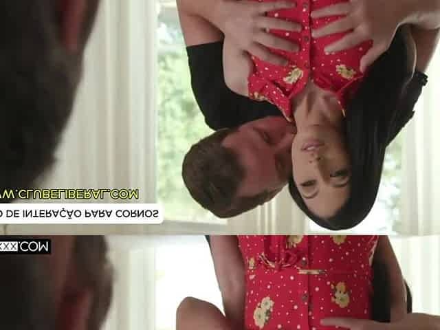Esposa Transa com Outro na Frente do Cuckold.