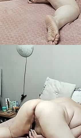 Girlfriend Masturbates Big Meaty Pussy to Orgasm