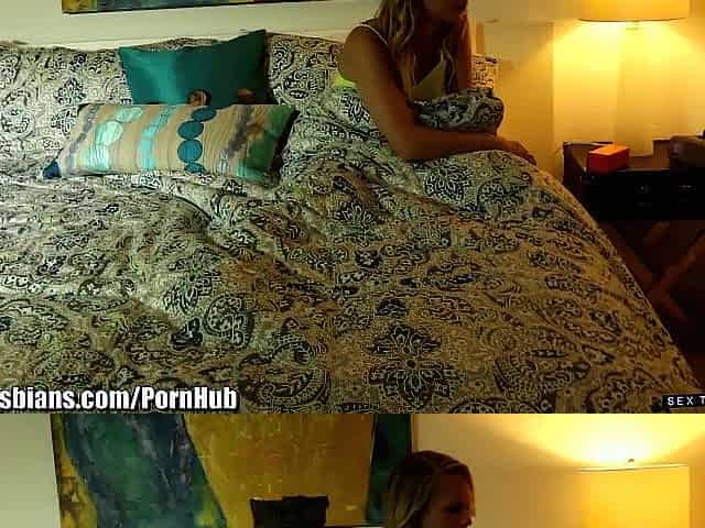Halle Von's Lesbo Licking