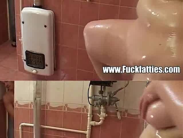 Fucking A Bbw Girlfriend In A Small Spaced Toilet 12 Min