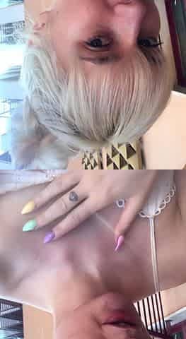 amateur blonde solo webcam