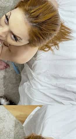 Webcam records amateur teens blowjob