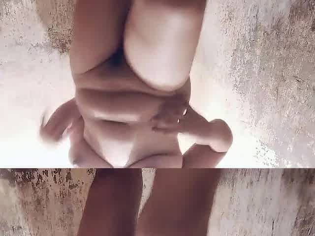 I'm perspired and I need a shower Will u rub me?