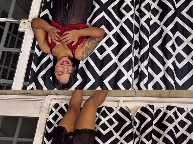 Morrita Mexicana, Latina Se Masturba Hasta Chorrearse, Ven A Ver Lo Rica Que Se Ve Correte Con Ell