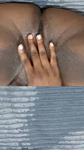 I Soaked the Whole Bed From Hitting My G-spot so Many Times, I'm Embarrassed to Leave a Hotel Room
