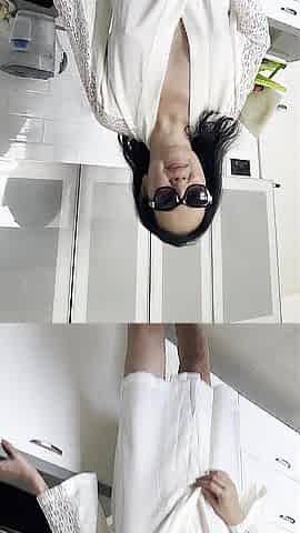 The Oriental mother I'd like to fuck of my fantasies put herself in my hands