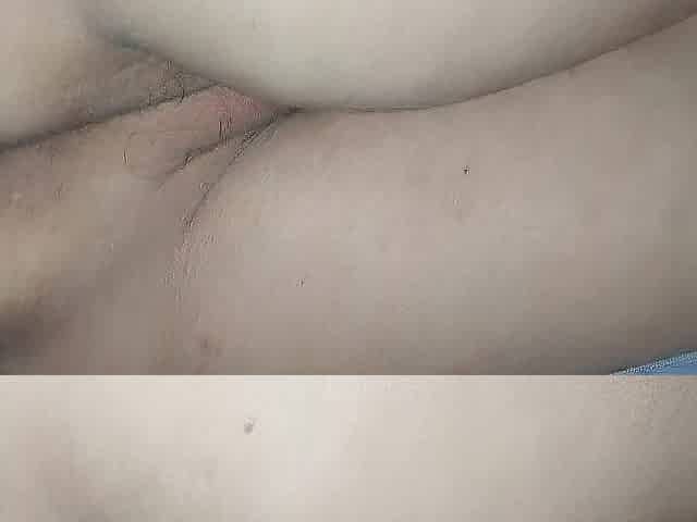 Pretty large cunt and tiny cum squirt gently