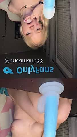 Large sex tool can't fit in my constricted snatch