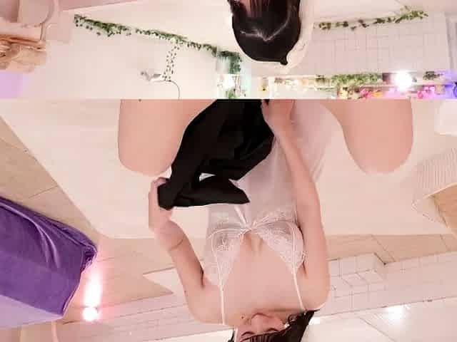 Amateur brunette Michelle with small tit