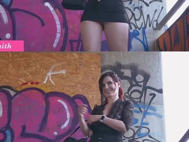 Jeny Smith playing herself in public