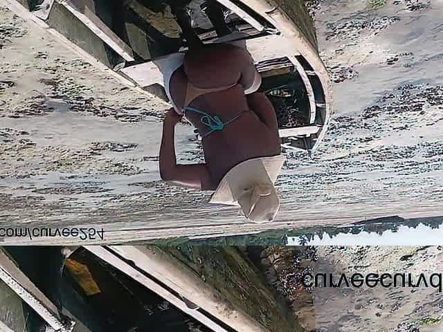 Public beach cunt and melons flashing twerking on the boat