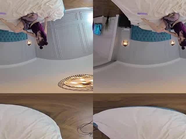 Sata Jones Plays With Toys In The Bed Anl Sofa