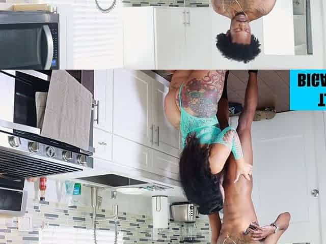 Horny Queen Rogue sex scene