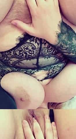 Big boobs milf masturbates with her dildo