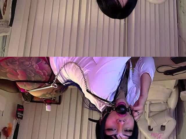 Brunette Solo Webcam Masturbation