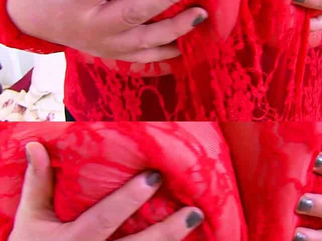 BBW Samantha Sanders plays with her huge tits