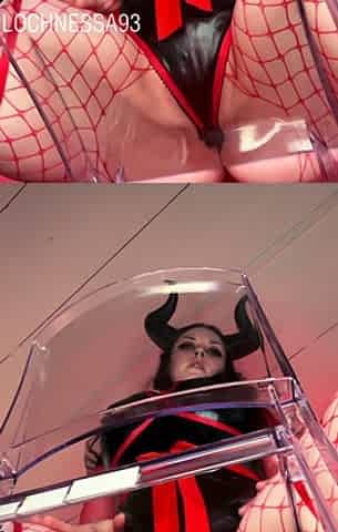 Sexy brunette wearing stockings masturbates webcam