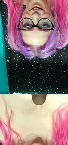 Blonde amateur gives webcam show with toys