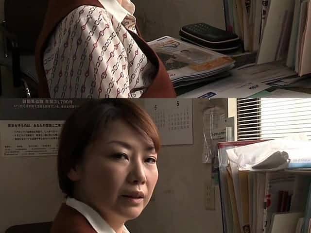 Hot Japanese client gets undressed by a garage man to bone her