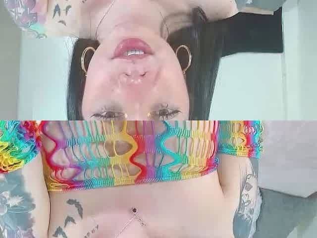 Webcam brunette solo masturbation