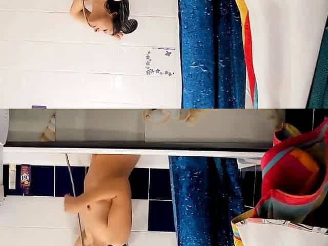 Solo Female Uses Shampoo Bottle for Anal Penetration