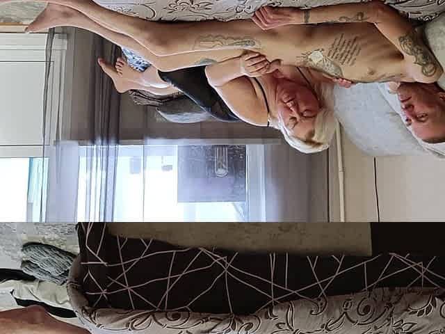 Stepmom Gives Blowjob with Cum in Mouth