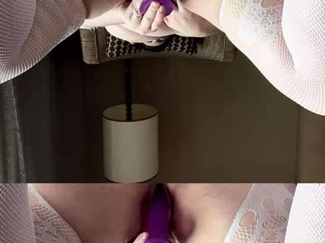 Big boobs milf masturbates with her dildo