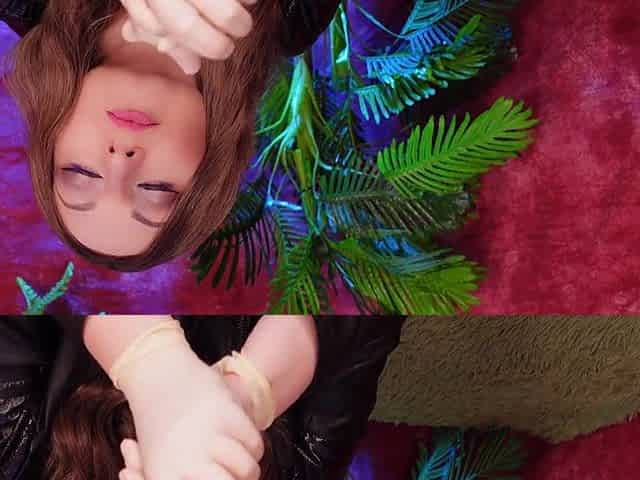 ASMR: latex gloves, ripping medical gloves.