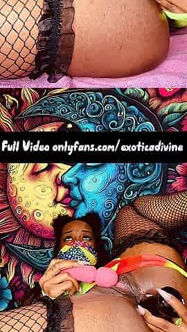 Black Lalin girl Bitch Screws her Smutty Holes