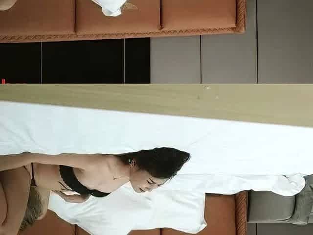 Japanese amateur Asian big boobs mother