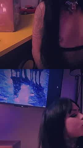Homemade Gothic Girl Squirts in Her Own Face